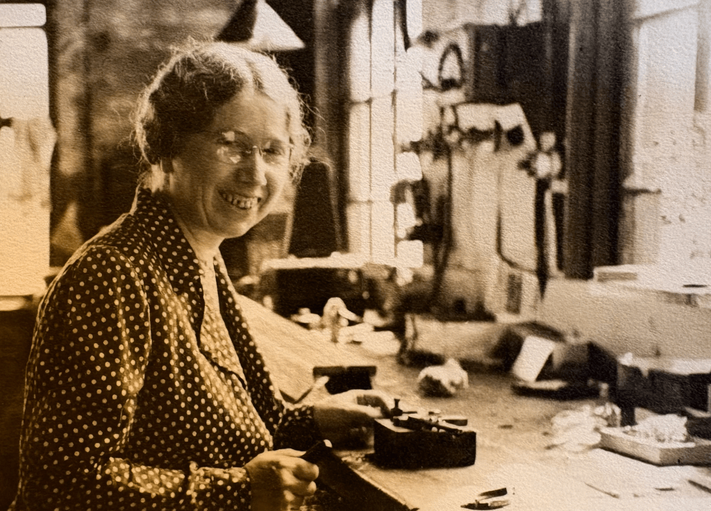 Alice Broderick: A Portland Company Wartime&nbsp;Gal